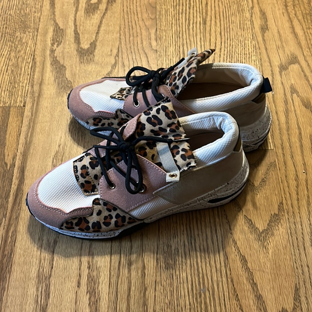 Fashion Nova size 8